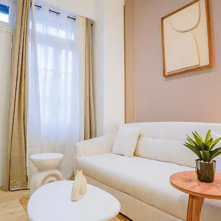 Modern Luxury Style & Serenity