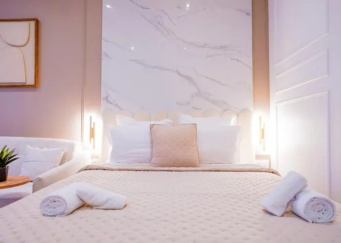 Modern Luxury Style & Serenity Daire Paris