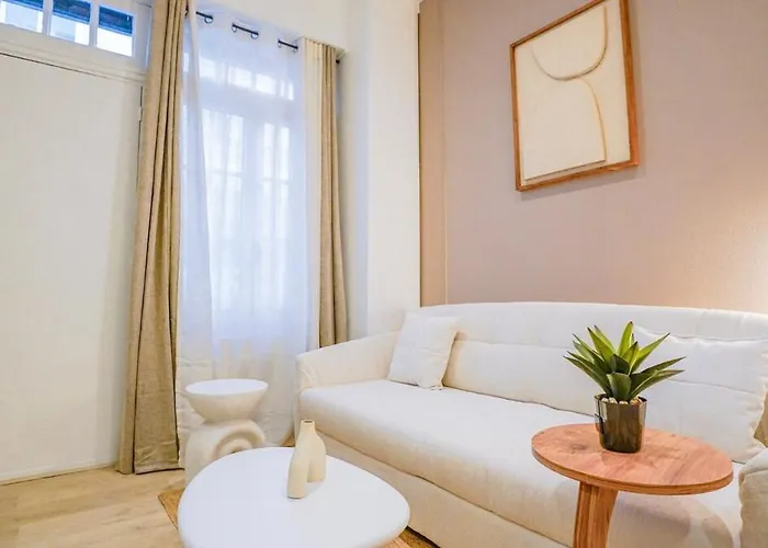 Modern Luxury Style & Serenity